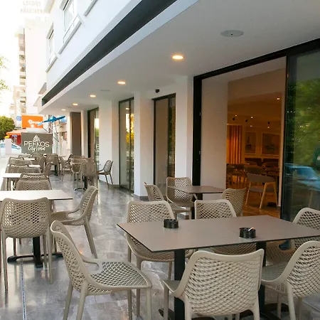 Pefkos Hotel